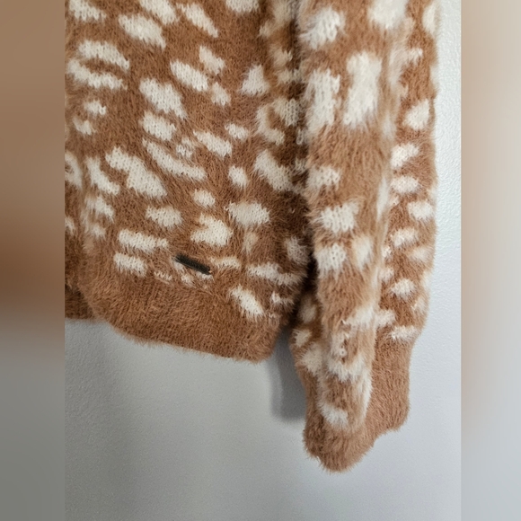 Soft A&F collection neutral animal sweater balloon sleeve medium m - Picture 5 of 8